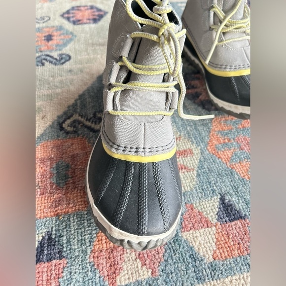 Sorel Women’s Out N about Leather Snow Boot zest/dove size 6.5 - Picture 8 of 16